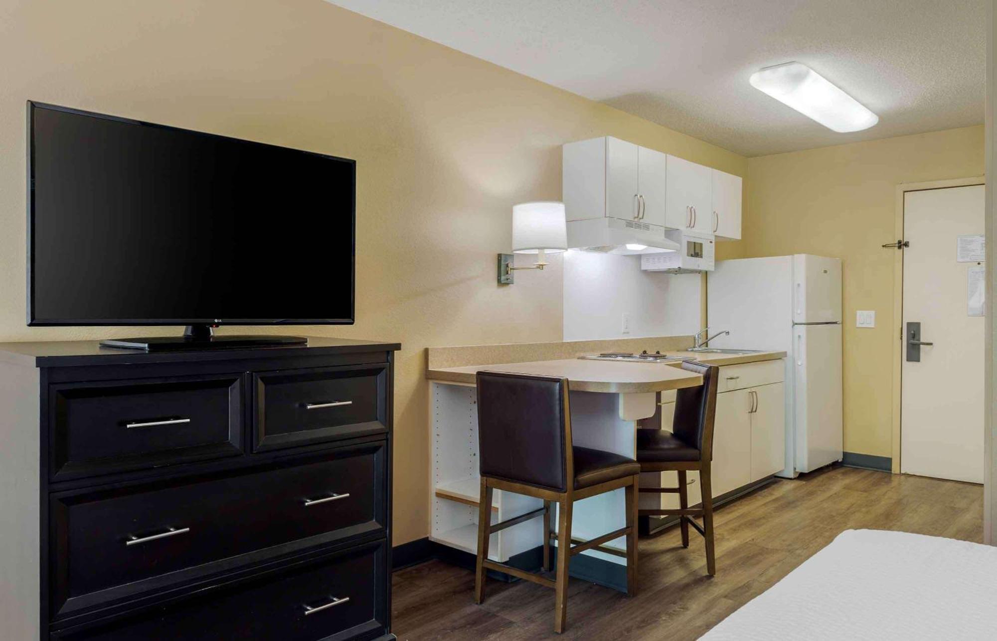 Extended Stay America Suites - Boston - Waltham - 52 4Th Ave Eksteriør billede